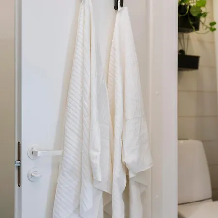 For Friends & Families Apartamento