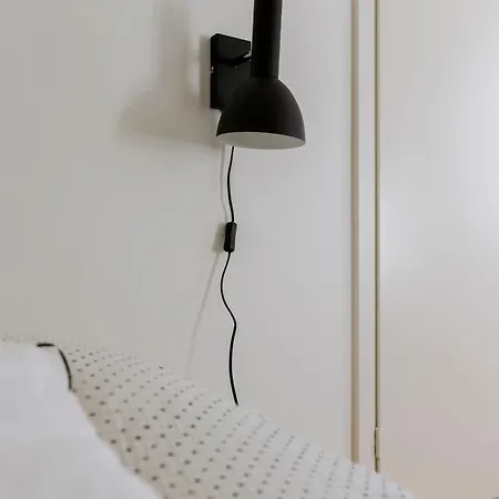 For Friends & Families Lejlighed