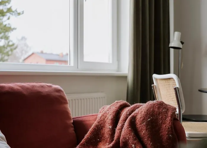 For Friends & Families شقة *